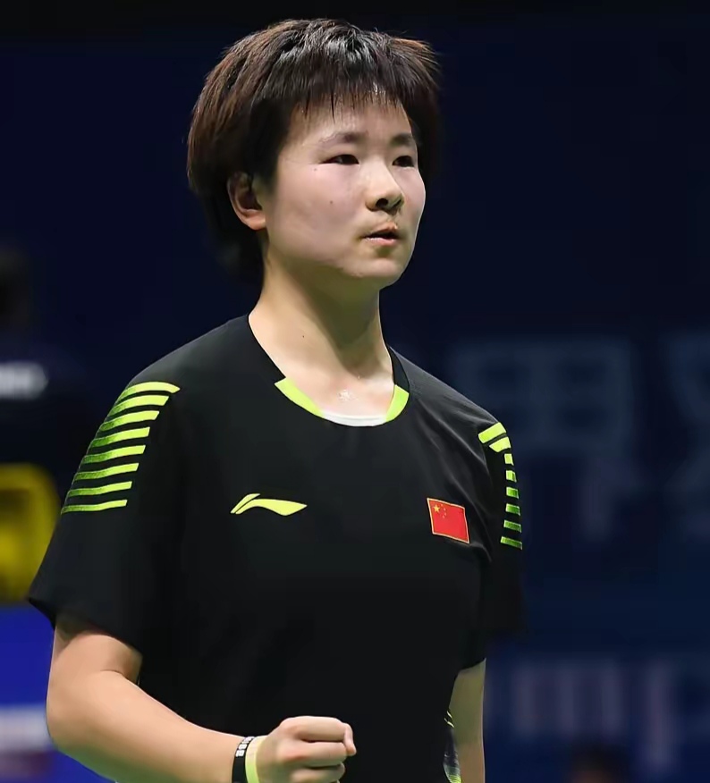 印尼女子羽毛球选手稳定发挥
