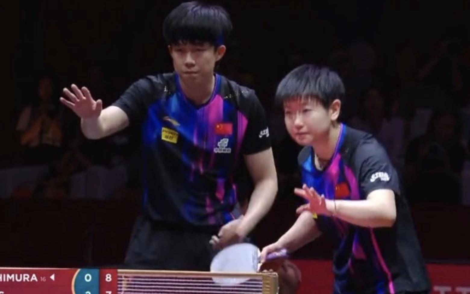 关于本泽马今日表现抢眼，那不勒斯整场无解，教练赛后亲自拥抱的信息