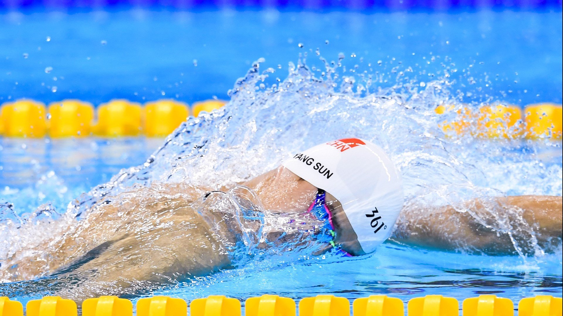 田径赛场焦点！澳大利亚队对阵西班牙队，体能极限考验，赛场硬仗一触即发